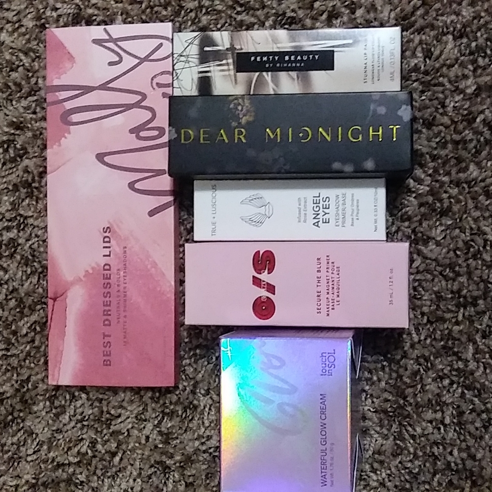 Brand new makeup lot